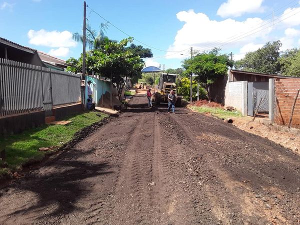 PREFEITURA CUIDANDO DOS BAIRROS - FLÓRIDA DO IVAÍ