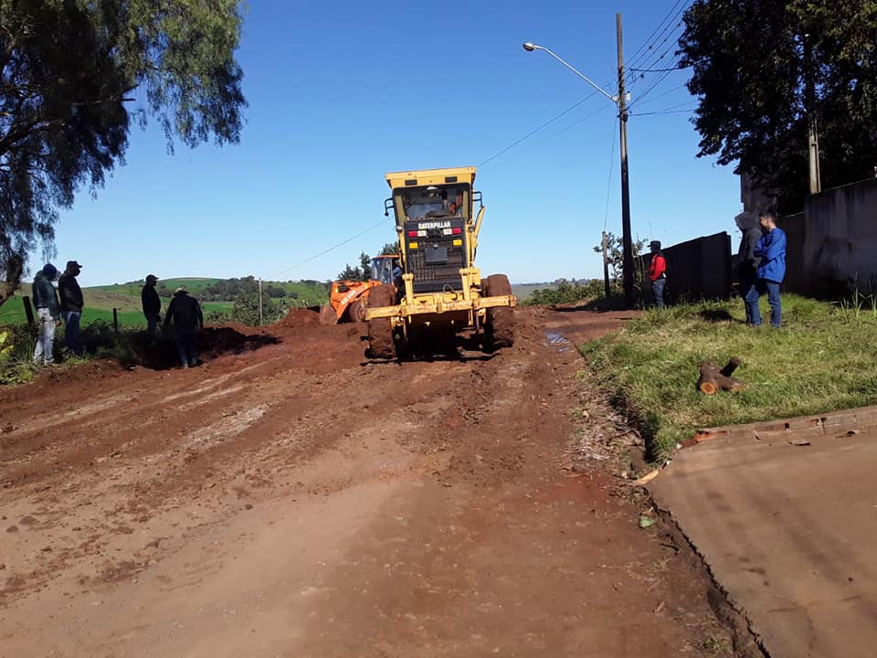 Foram iniciadas obras de readequação na esquina da Rua José J. Nascimento com a Avenida José M. Noronha