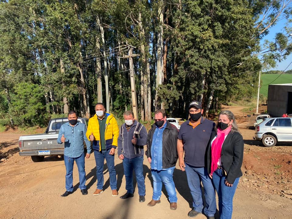 Visita onde serão realizadas obras de melhoria de infraestrutura em Grandes Rios