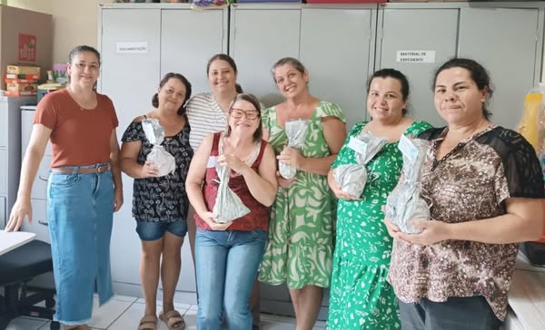 AMANHÃ DIA DO AUXILIAR DE SERVIÇOS GERAIS!
