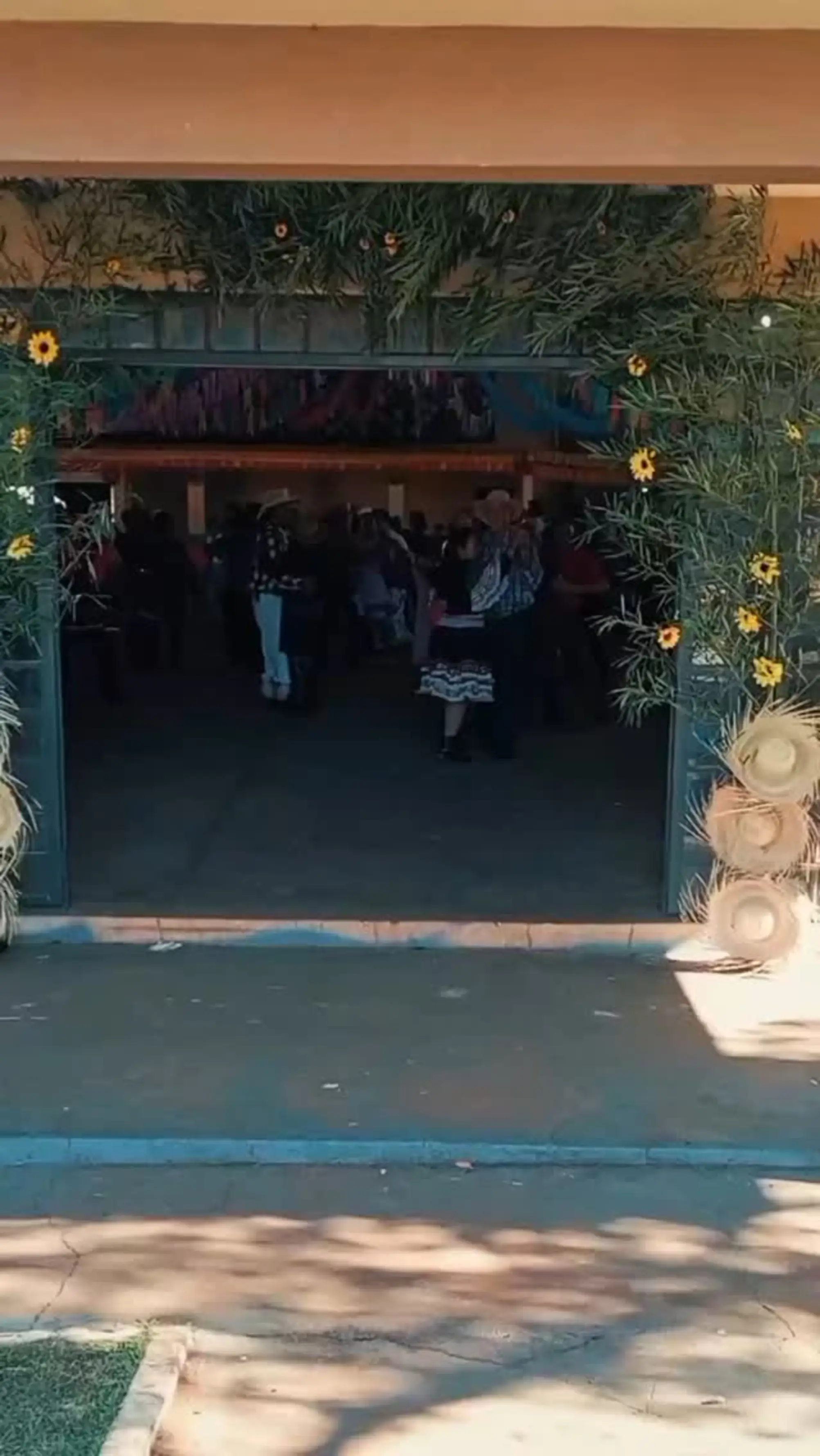 Arraiá da Terceira Idade agitou Grandes Rios! 