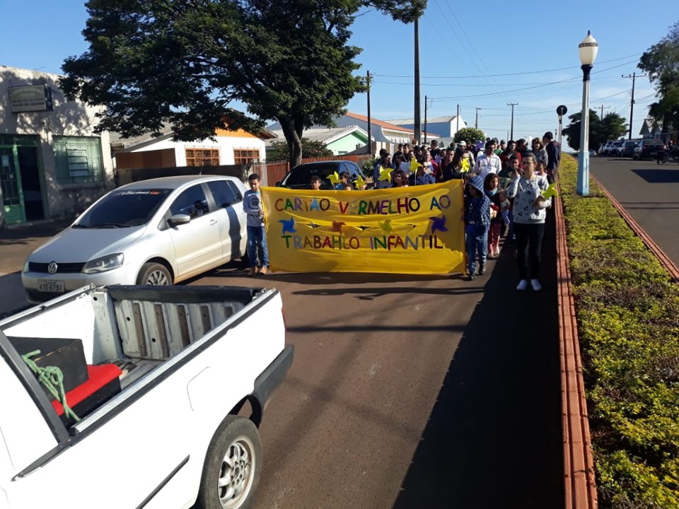 O Dia Mundial de Combate ao Trabalho Infantil (World Day Against Child Labour) é celebrado anualmente em 12 de junho.