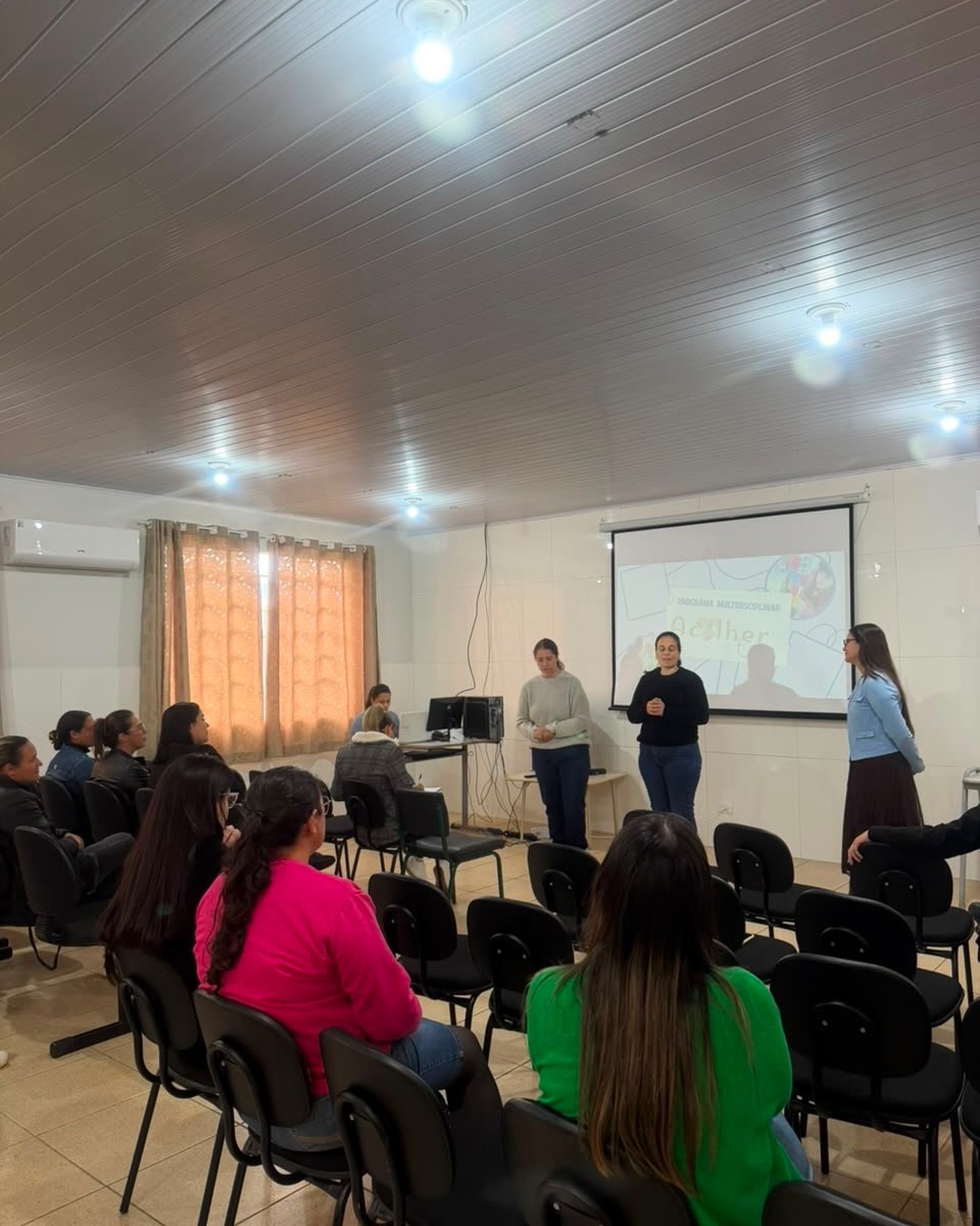 Projeto Acolher TEA em parceria com a Clínica Crescer Juntos por uma educação mais inclusiva